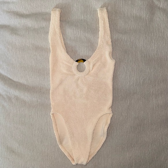 NEW Hunza G Celine Cream Swimsuit Nude Blush Beige Natural Monokini Stretchy - Picture 6 of 13